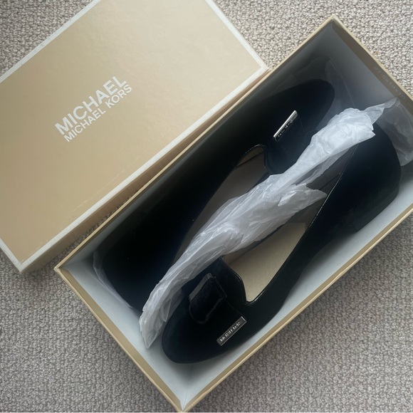 Michael Kors Kiera Velvet Ballet Flats Size 7 Black Silver Front Bow Women EUC - Picture 10 of 13